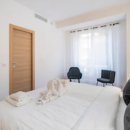 Wonderful 2 Bedroom *