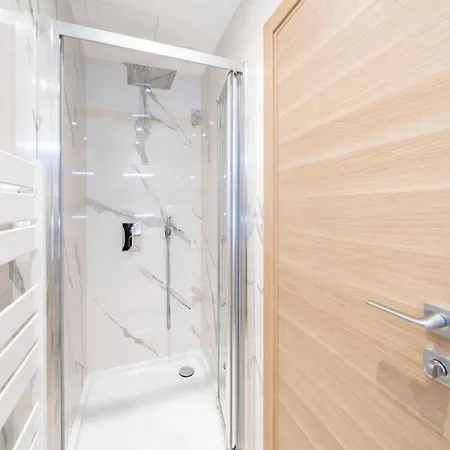 Apartament Wonderful 2 Bedroom *