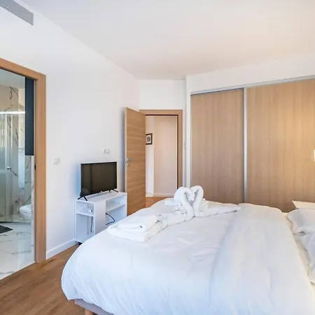 Wonderful 2 Bedroom *